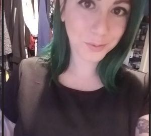 Meet your Posher, Danielle